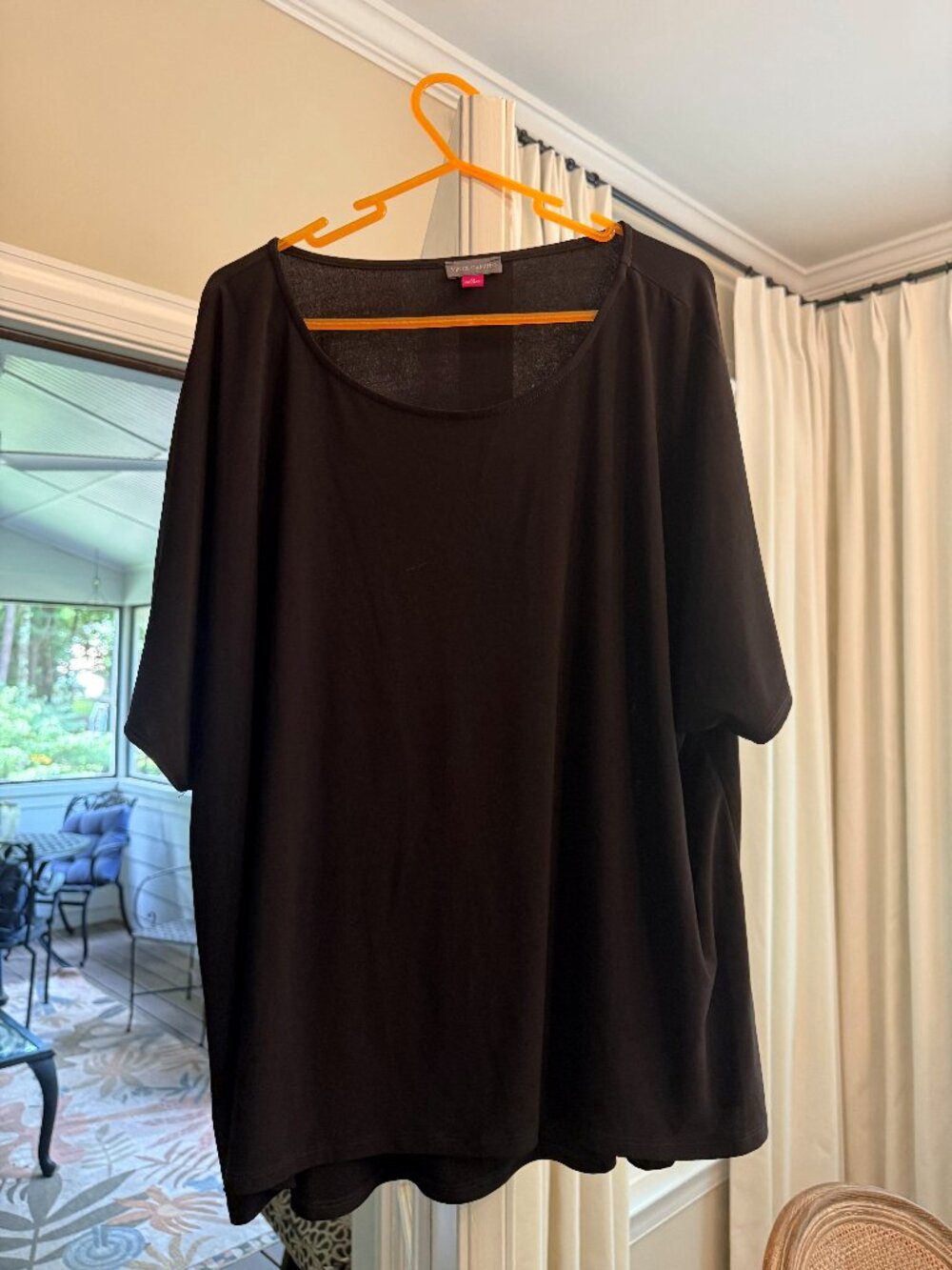 Vince Camuto short sleeve ladies top